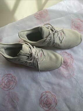 Women’s Neutral Taupe Athletic Sneakers - Lightweight Lace-Up